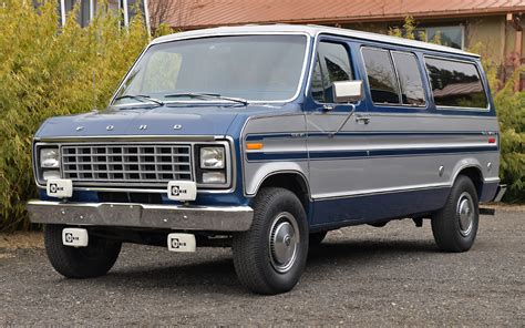 Ford Econoline/Club Wagon E